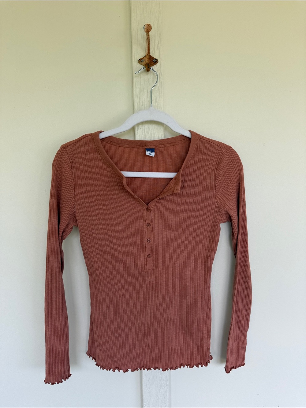 Old Navy button top